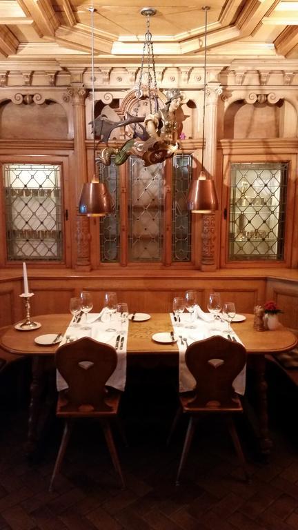 Zunfthaus Zu Wirthen Otel Solothurn Dış mekan fotoğraf
